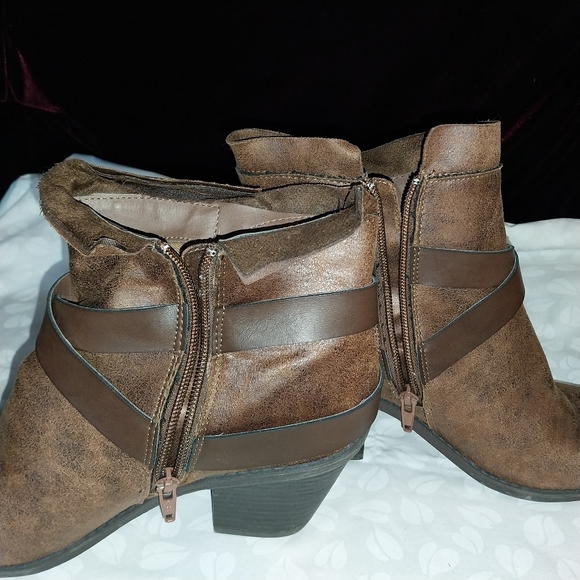 Massini Alexandra Brown Side Zipper Ankle Boots Size 10 - Picture 10 of 14